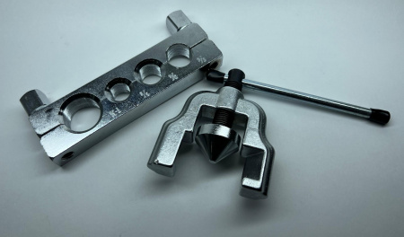 Вальцовка CT-203 5/8", 3/4", 7/8", 1 1/8" 1 плашка