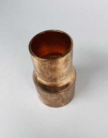 Муфта переходная медная   1 1/8”x7/8” (28x22мм)