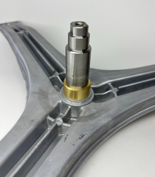 Крестовина барабана BOSCH  (подш. 205/204, вт. 30мм, вал 80мм EBI.782) Maxx 5 / Classixx  479100